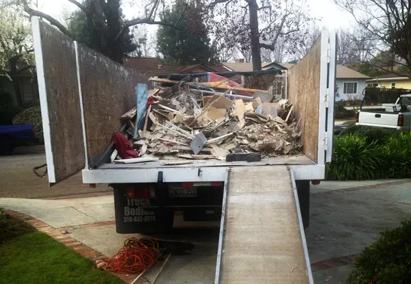Construction Cleanup and Hauling Services - Altadena
